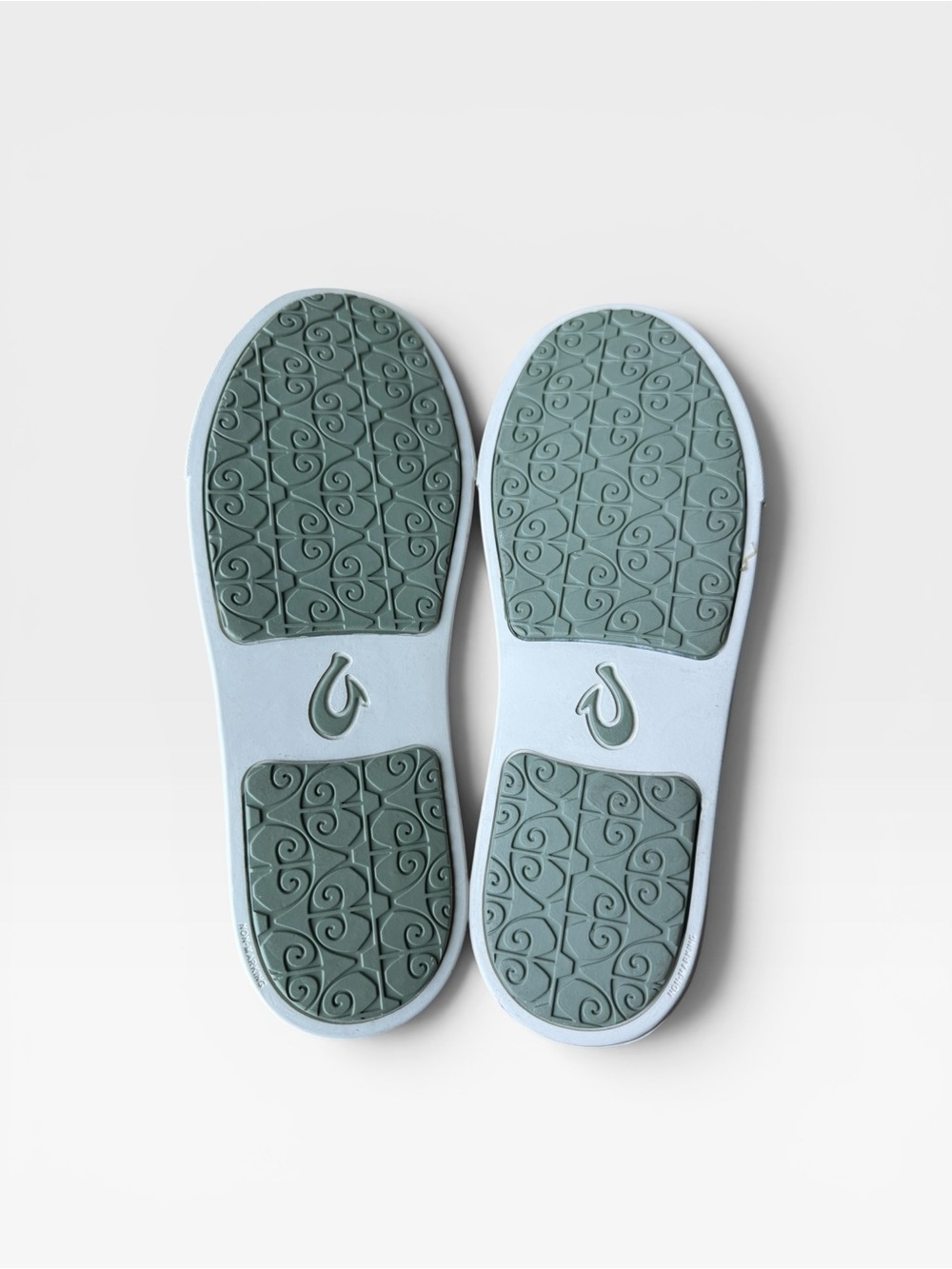 OluKai Pehuea Pa‘i Slip On Sneaker in Sage Camo - Picture 7 of 8